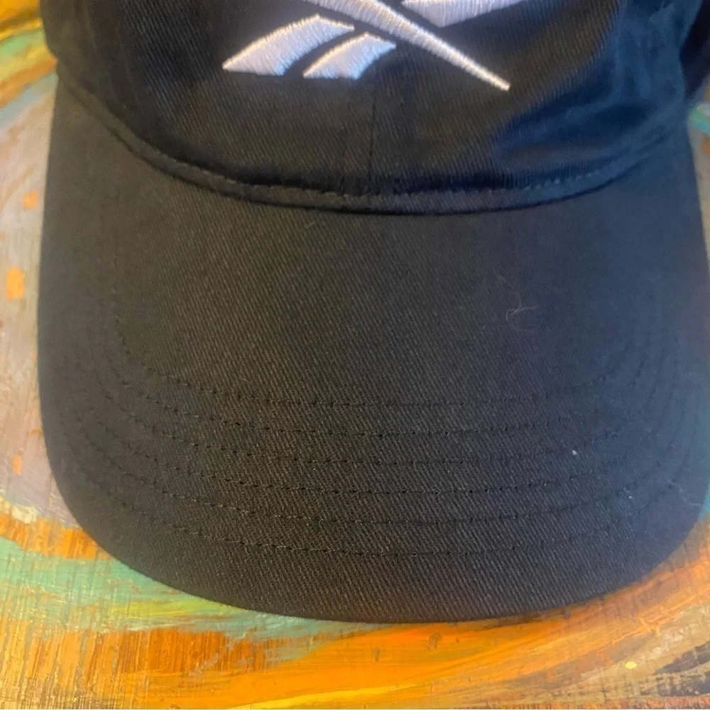 Really Cute Reebok Baseball Strap Back Cap Black and White.
